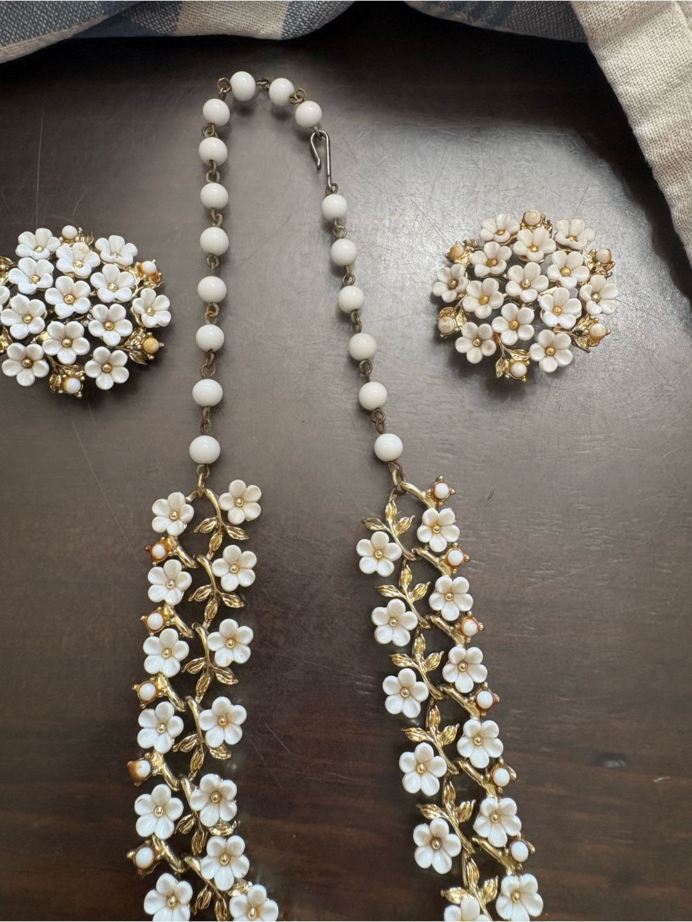 Coro White Enamel Floral Necklace and Clip-On Earrings - White & Gold